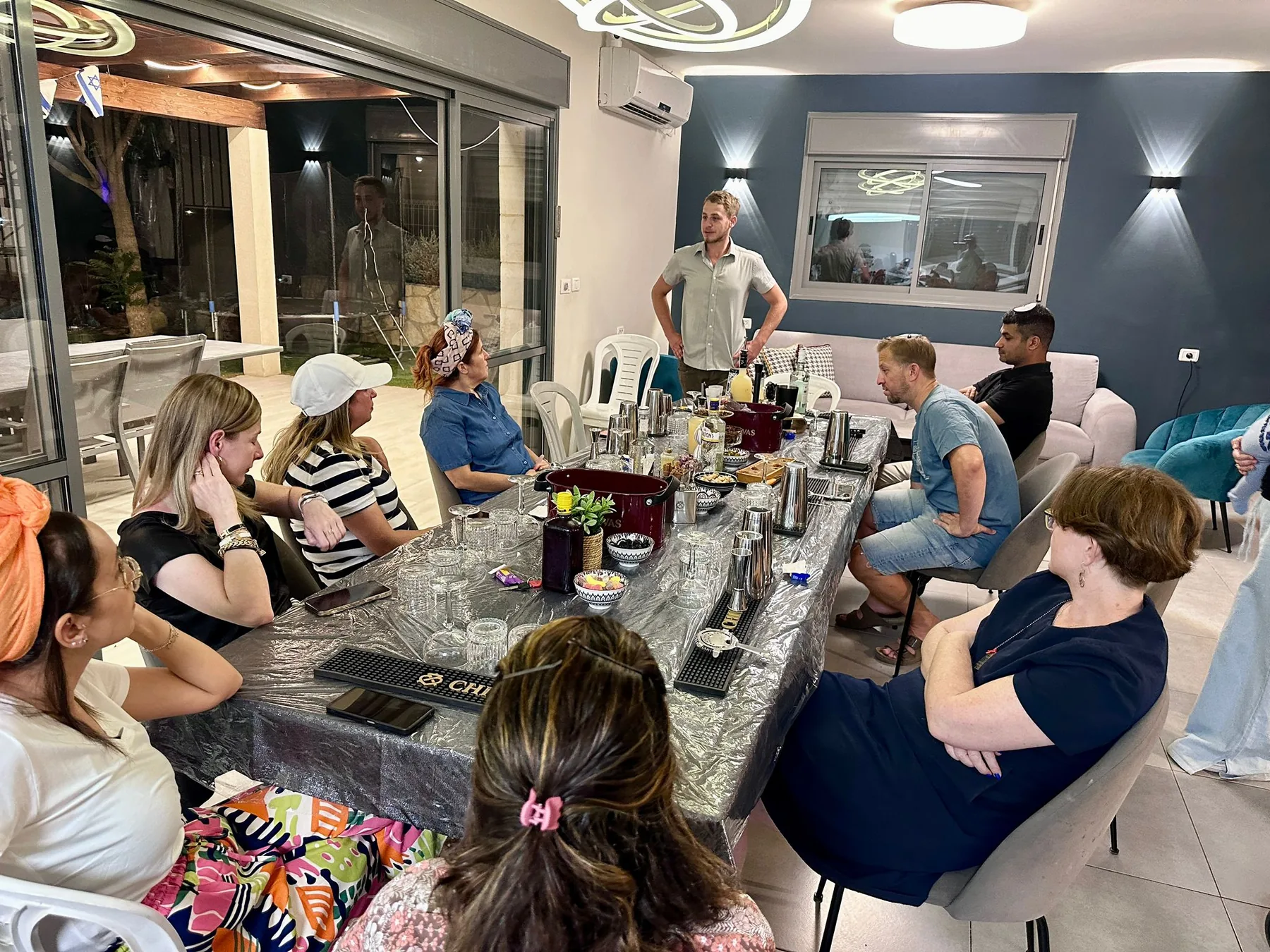 סדנת קוקטיילים קבוצתית של CERVO BAR
